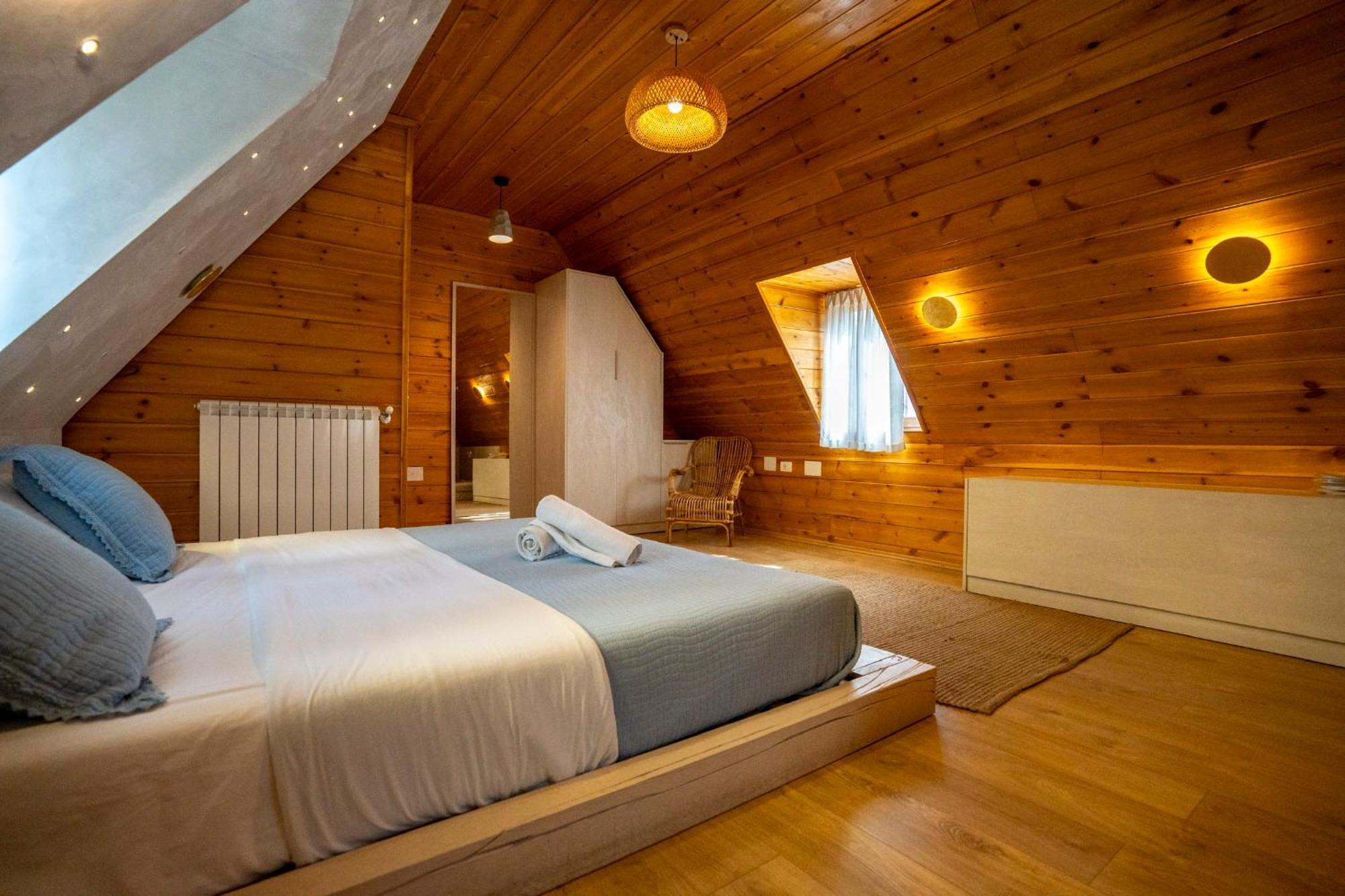 Hotel Restaurant Alpet 세스 외부 사진