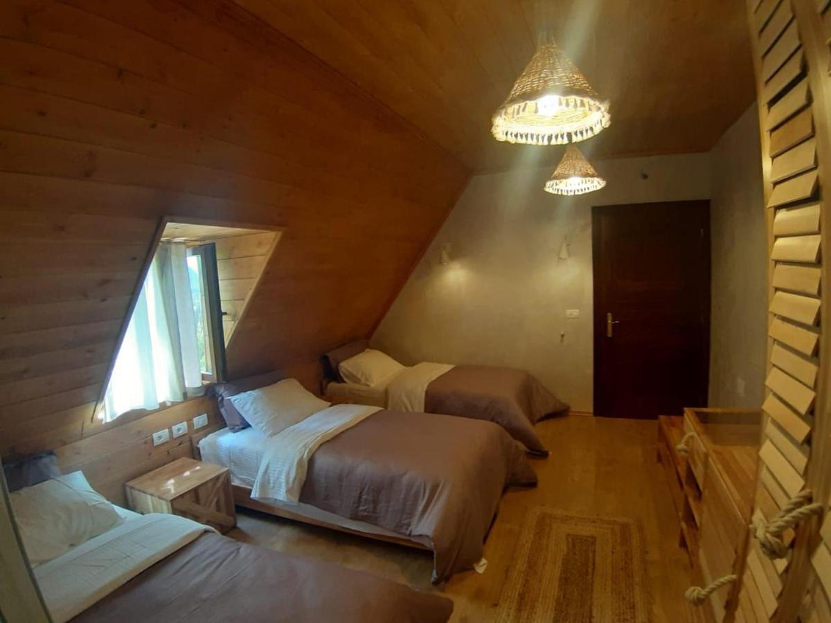 Hotel Restaurant Alpet 세스 외부 사진