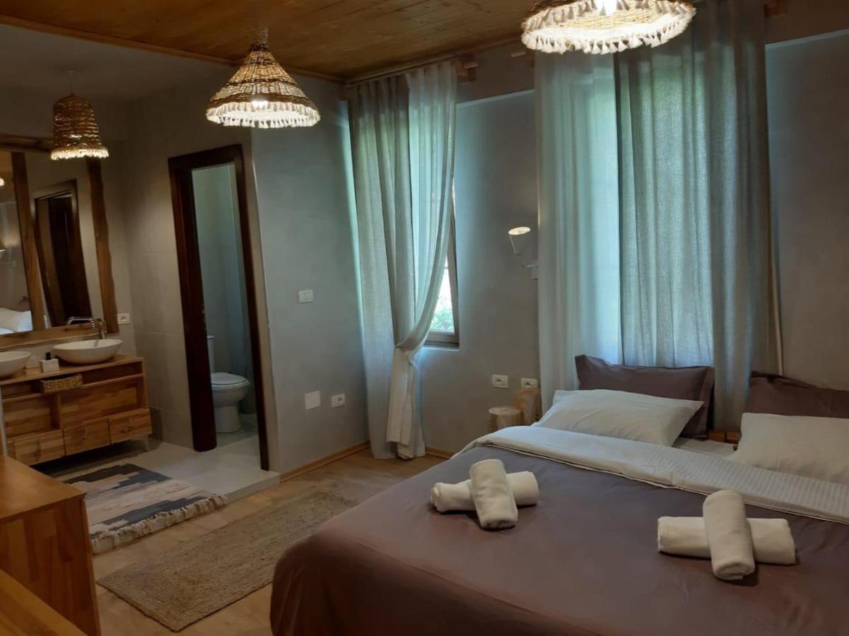 Hotel Restaurant Alpet 세스 외부 사진