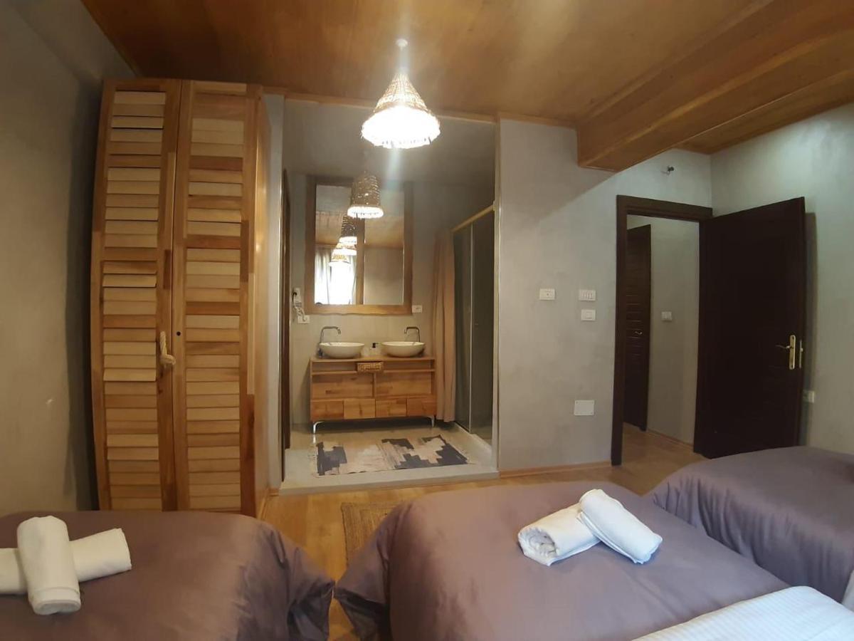 Hotel Restaurant Alpet 세스 외부 사진